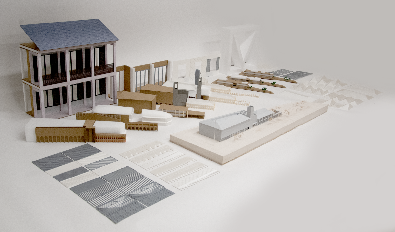 Thorpe Lodge study development and presentation models.